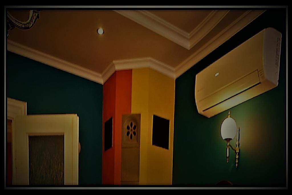 Happy Colours In Old Town Apartment Kecskemet Bagian luar foto